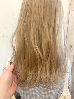 🔶カット+ブリーチ+透明感カラー+ケアトリートメント