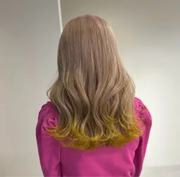 巻き髪スタイル