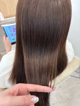 【クセが気になる方へ】カット＋プレミアム艶縮毛矯正 🌧️🪼