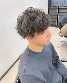 【メンズ】カット+デザインパーマ+眉カット+トリートメント　9350→7660