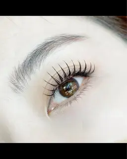 【*LEDエクステ*】 フラットラッシュ80本🤎束感仕上げ🤎土日祝日+300円⚠️12/27-30年末料金＋500円