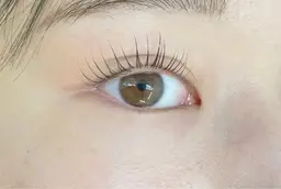 🌺パリジェンヌラッシュリフト🌺　​〜​トリートメント、コーティング付き​〜​