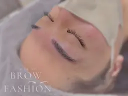 メンズ眉ワックス脱毛(カット込み)(カウンセリング込み)