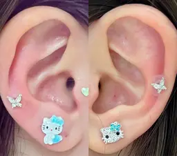 大人気耳つぼジュエリー♪各コース6粒【片耳3粒】