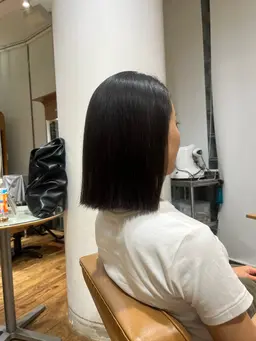 【うる艶ストレートパーマ＋トリートメント🎀】