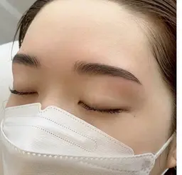 アイブロウスタイリング《メイク込み》※女性限定✨『施術時間90分』👧🏻🖤