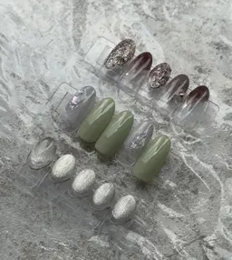 (オフなし)【モデル様募集】人気No1HAND.👑時短ニュアンスネイル🪐技術向上のため研修ネイリストが担当！