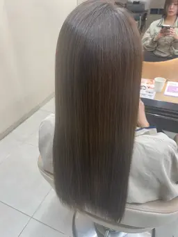 ✨乾かすだけで艶髪✨プレミアムストレート（縮毛矯正）＋似合わせカット（トリートメント込み）20000