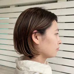 レイヤーカット×ハイライト×透明感カラー