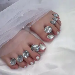 オフ込み🩷フット✨制限なし♪【１０本アートもパーツもやり放題♪】