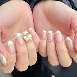 オフ無し⭐️フレンチネイル