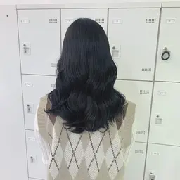 🖤黒染めじゃない就活カラー＋髪質改善酸熱トリートメント🖤艶々サラサラの暗髪に！！就活生応援📣🎌