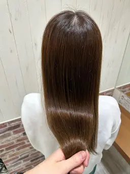 【2月特別クーポン🌕】カット＋うる艶カラー＋3stepケアトリートメント✨