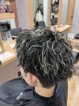 【平日限定】🐥メンズ限定カット+ハイライトカラー+ベースカラー🐥