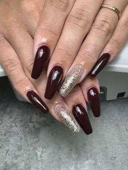 【オフなし】ハンド💅🏻長さ出し10本❕ワンカラー＋ラメ2本✨💙※現金のみ、アート、パーツなどする場合は別途