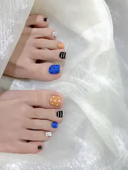 足あし 【期間限定】定額ネイルアート