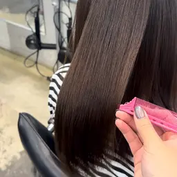 ☔️梅雨前におすすめ☔️前髪縮毛矯正×うる艶美髪トリートメント