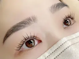 ハリウッドブロウリフト(眉wax込)+パリジェンヌorラッシュリフト☁️◝✩
