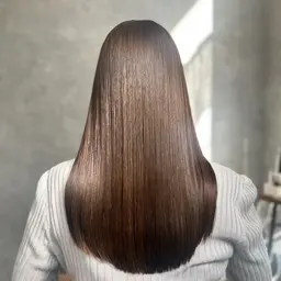 艶増強剤？！静電気防止キトサン&特許ケラチン入り美髪トリートメント　カットも付いて贅沢炭酸泉込みで頭髪ケア✨