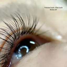 欲張りラッシュ🪄ハイブリッド100本(ボリュームラッシュ×フラットラッシュ)