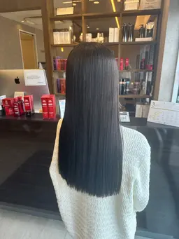髪質改善　生ストレートカット