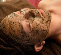 ✨肌トラブル改善✨REVIハーブピーリング1ｇ🌿スキンケア半顔体験コース‼️¥8000→¥5500