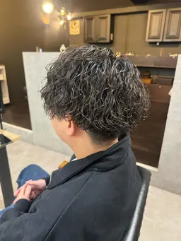 【💈メンズ限定💈】カット+ツイストスパイラルパーマor波巻きパーマ+スチームトリートメント🔥