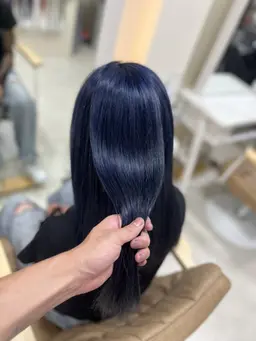 《土日限定》ケアーカラー＋カット＋トリートメント🌝🌹