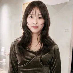 似合わせ⭐︎小顔レイヤーカット+トリートメント✂️🍀