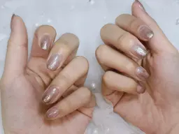 オフなし💍ハンド💍ラメグラデーション(🎊ストーン✨パール2粒サービス🎊)🎏現金お支払いのみ🎏