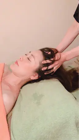 ⭐️ 頭をスッキリ自律を整える眠りを深くする眼精疲労ケア、首肩こりに！『快眠ヘッドスパ40分』