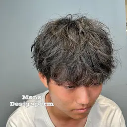 🔥メンズパーマ🔥 カット＆デザインパーマ※波巻きパーマ等も可能です！