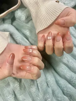 オフ込みカラグラ🌟 ハンドorフット ⚠︎︎カラーベース（お好きなベースカラーの上にカラグラができるメニュー♡）