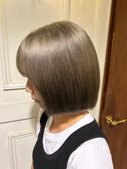 ブリーチリタッチ＋オンカラー＋トリートメント🪽