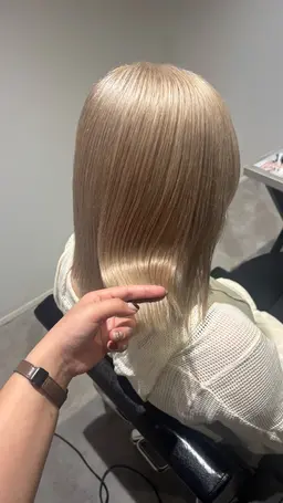 〈〈 平日限定 〉〉 ケアブリーチwカラー