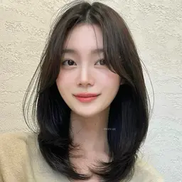 ‼️毎週水曜日19：30​〜​限定‼️【ロングレイヤーカット】➕【トリートメント】