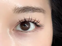 モニター価格❣️最新技術！下向きまつげも上がるLEDエクステ60分(100本目安)アイシャンプー+コーティング付き