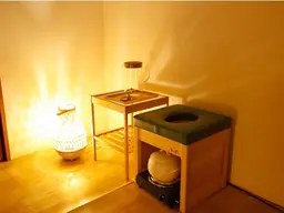 100%国産よもぎ使用！マイナスイオンでのぼせにくいポカポカよもぎ蒸し