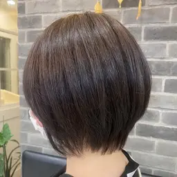 レディースカット🚺  ショートカットご希望の方はこちら🤚🏻【シャンプー、トリートメント付き】