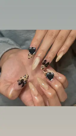 【チップ長さだし✨+アート4本まで💅☆ジェルオフ付☆】持ち込みデザイン🆗