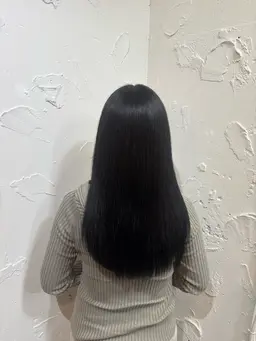 カットトリートメント(ショートまたは肩から上のボブスタイル)