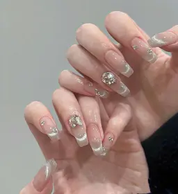 🍒《チップ長さだし》マグネットワンカラ+2個大きいパーツ🍒