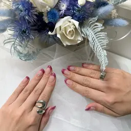 フレンチネイル¥4,500