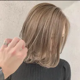 潤い艶カラー+アルカリ酸熱トリートメント