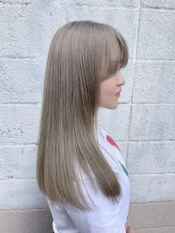 ✨ブリーチ2回＋透明感カラー＋5STEPトリートメント✨