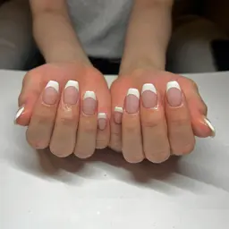 【当店新規600円OFF】 フレンチネイル🥐（オフ込み）フィルイン施術💎