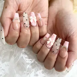 《チップ長さ出し》当店人気No.1🌸✨10本乗せ放題(ケア込)