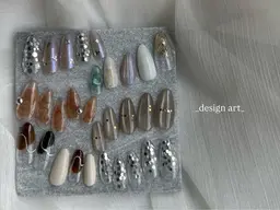 大人可愛い定額アートネイル🌼【甘皮ケア＋オフ有別途1000円】