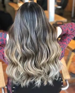 カット&バレイヤージュカラー