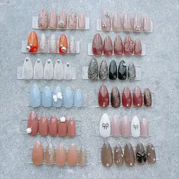 定額シンプルデザインネイル　4000円